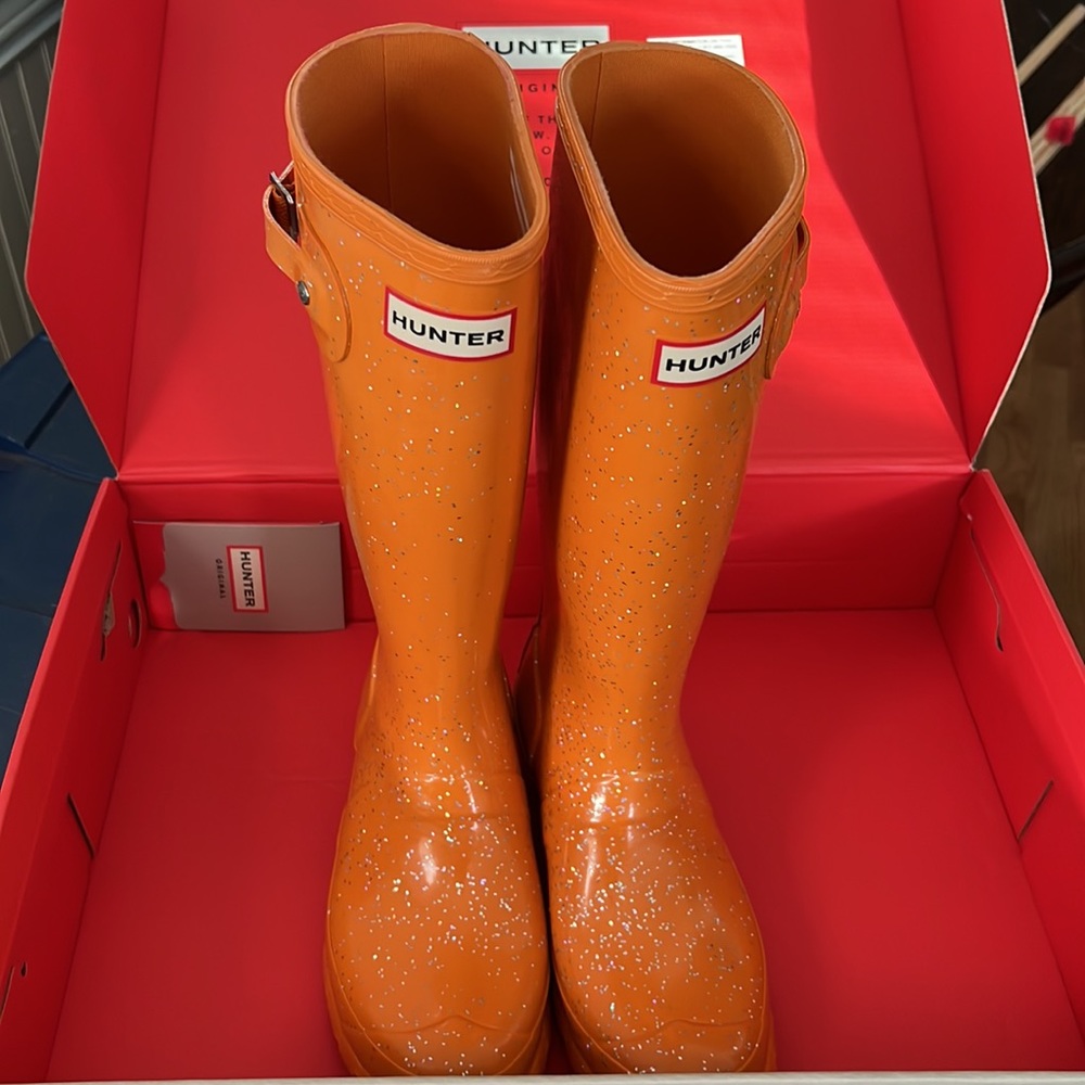 NEW Hunter Glitter Girls Boot (Size 5/6)